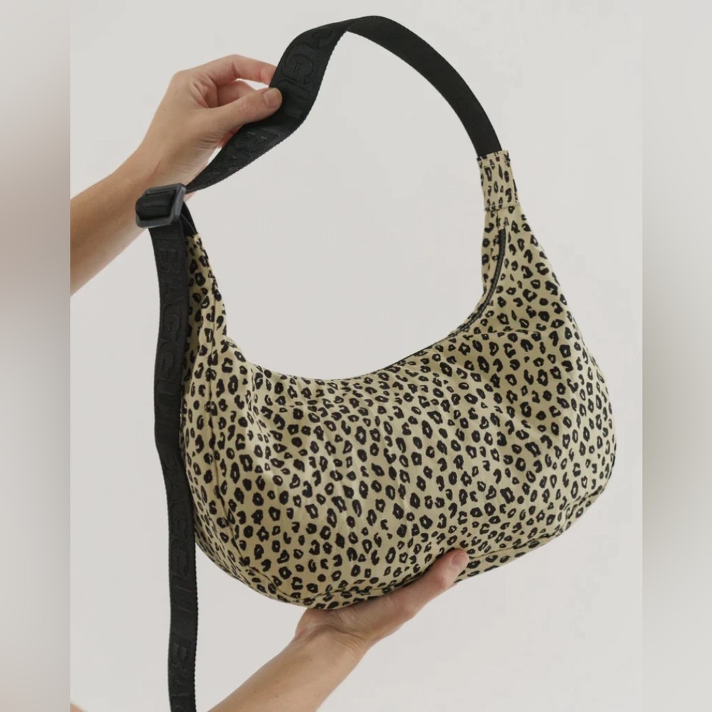 Baggu Medium Crescent Bag
